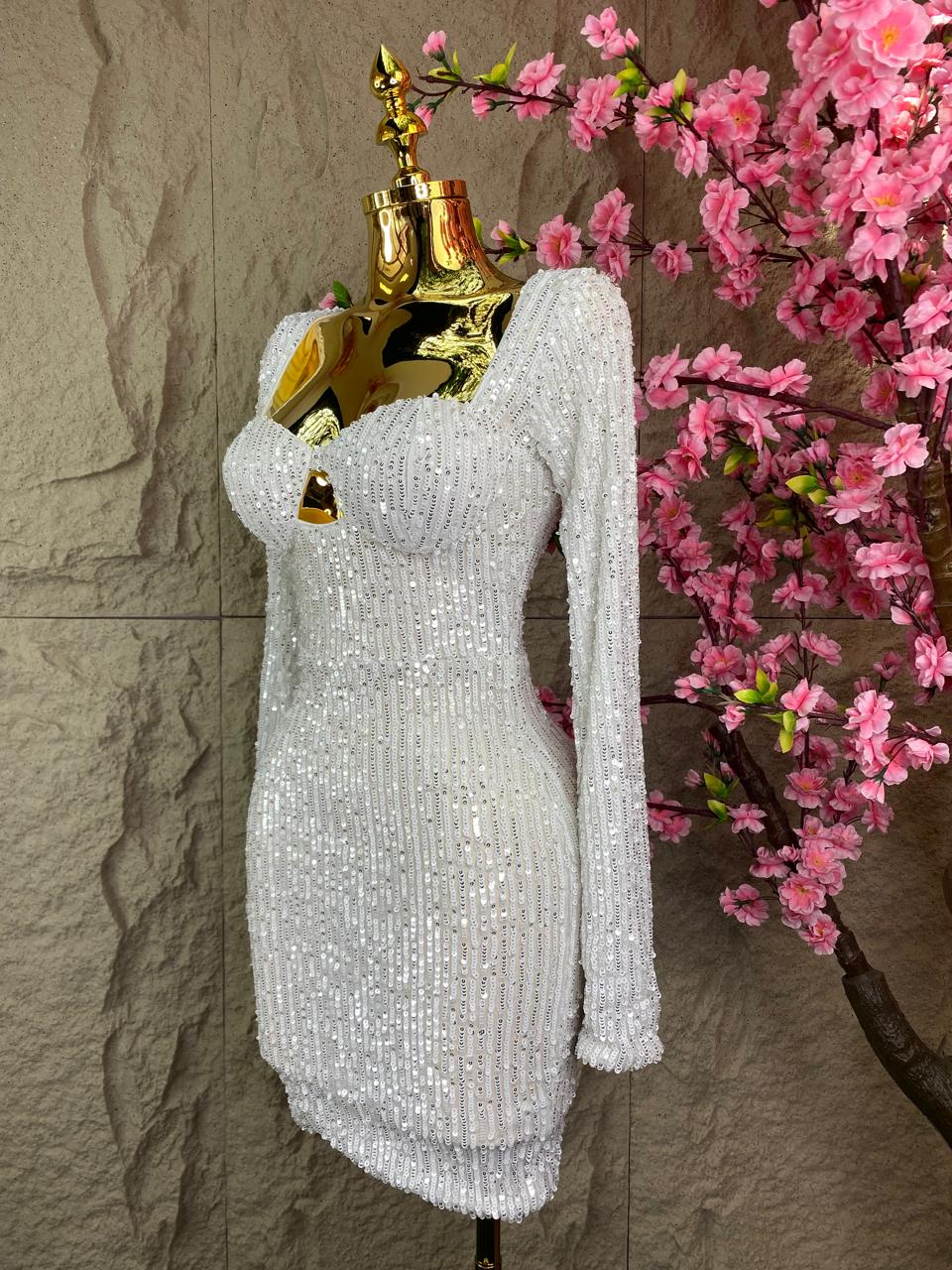 VESTIDO BLANCO DE LENTEJUELAS