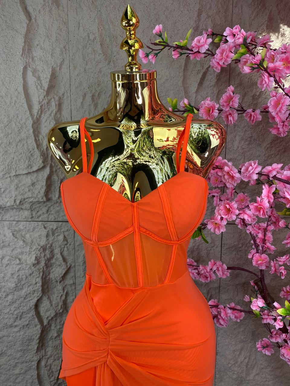 VESTIDO CORTO CON TRANSPARENCIAS NARANJA