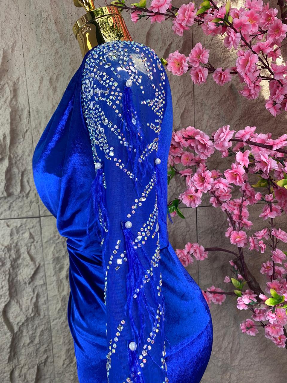 VESTIDO AZUL DE TERCIOPELO Y CRISTALES