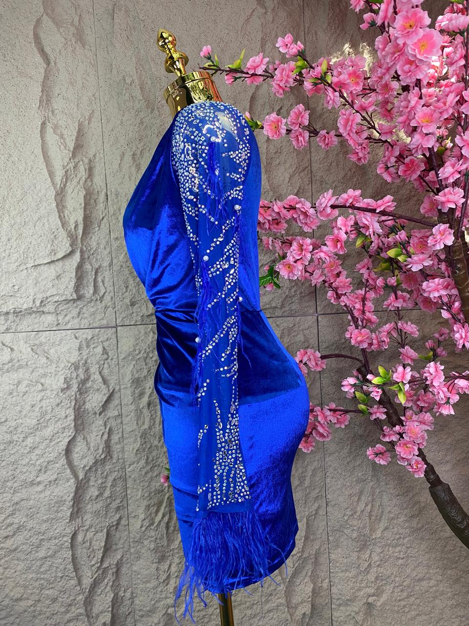 VESTIDO AZUL DE TERCIOPELO Y CRISTALES