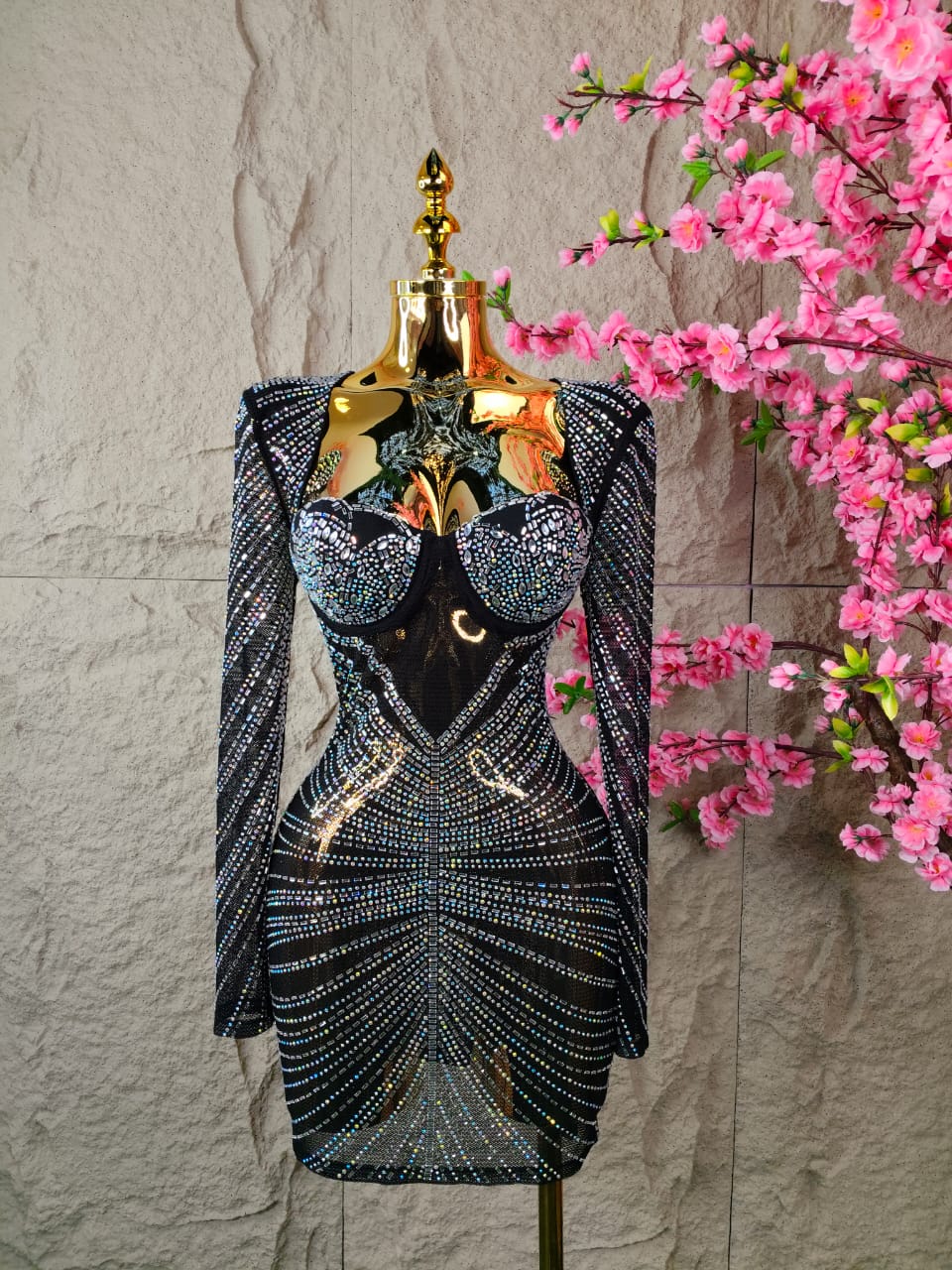 VESTIDO CORTO ML CON CRISTALES Y TRANSPARENCIAS NEGRO