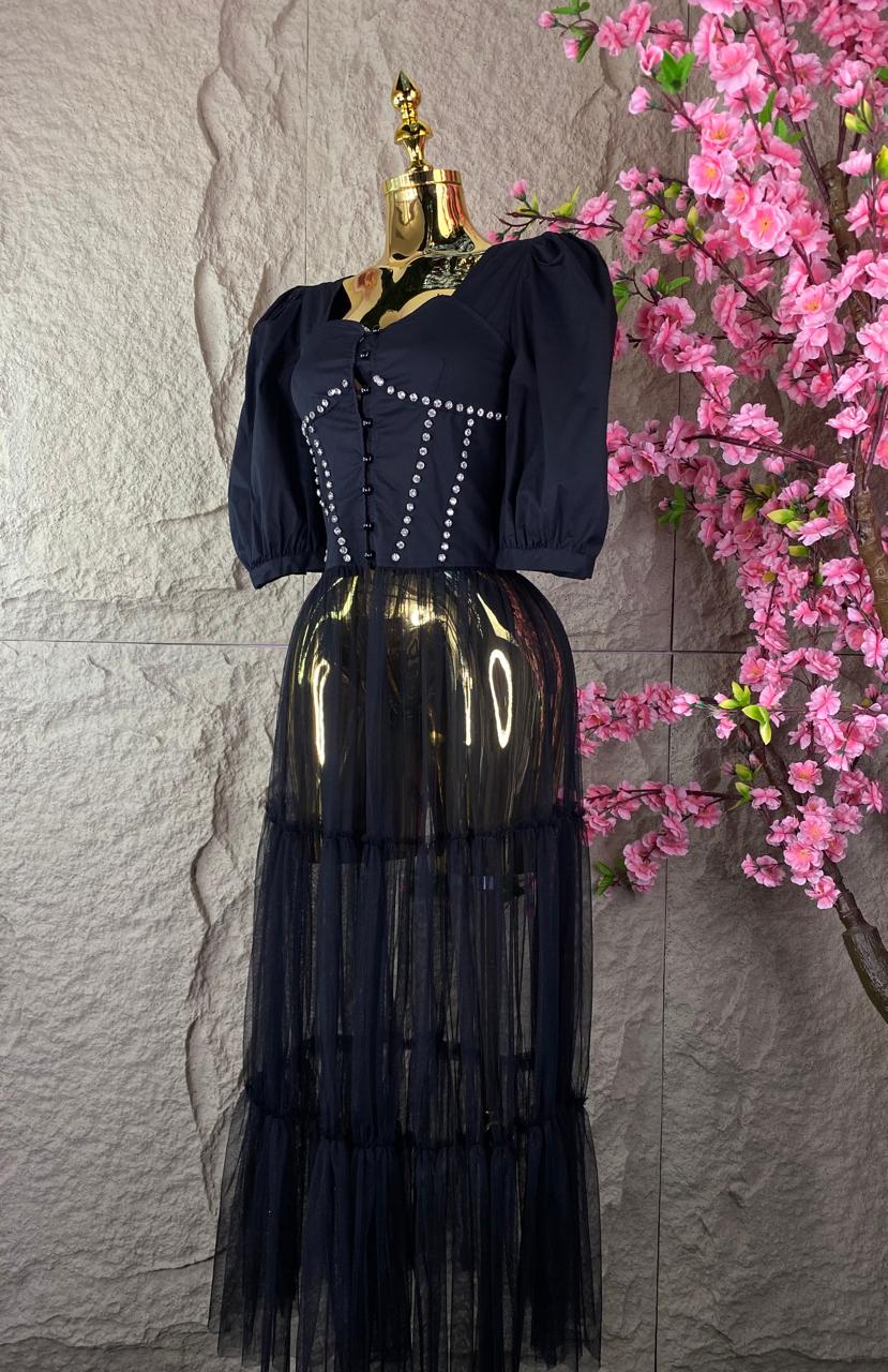 VESTIDO FALDON TUL Y BROQUELES