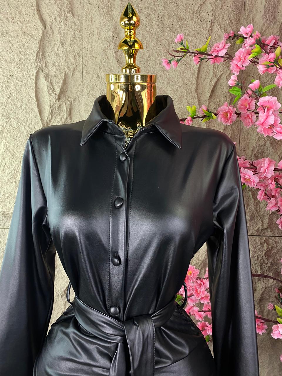 VESTIDO DRAPEADO VINIPIEL NEGRO