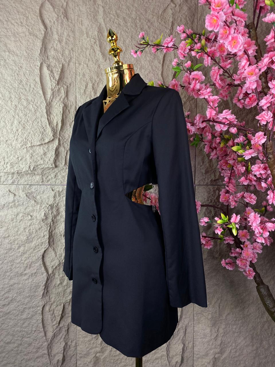 VESTIDO ESCOTE ESPALDA CON FLECOS