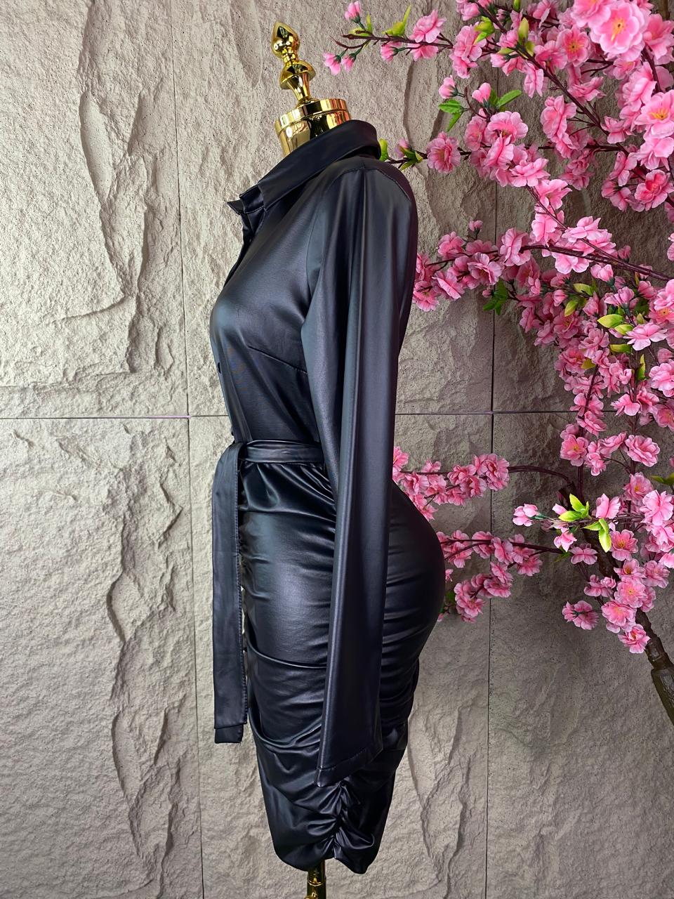 VESTIDO DRAPEADO VINIPIEL NEGRO