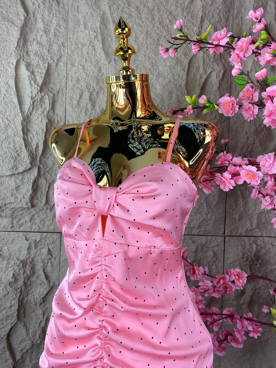 VESTIDO DRAPEADO LUNARES ROSA
