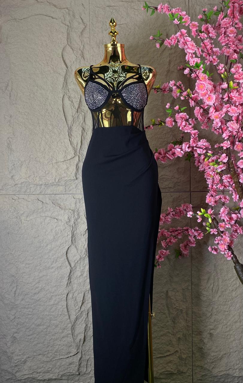 VESTIDO LARGO CON TRANSPARENCIAS Y TIRANTES