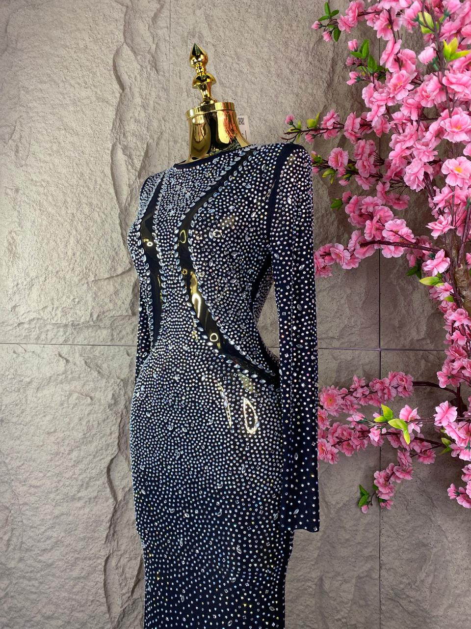 VESTIDO ML TAPIZADO EN BRILLOS NEGRO