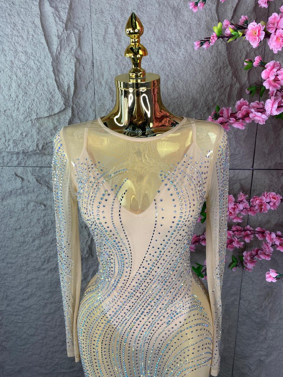 VESTIDO LARGO CON BODY INCLUIDO CRISTALES NUDE