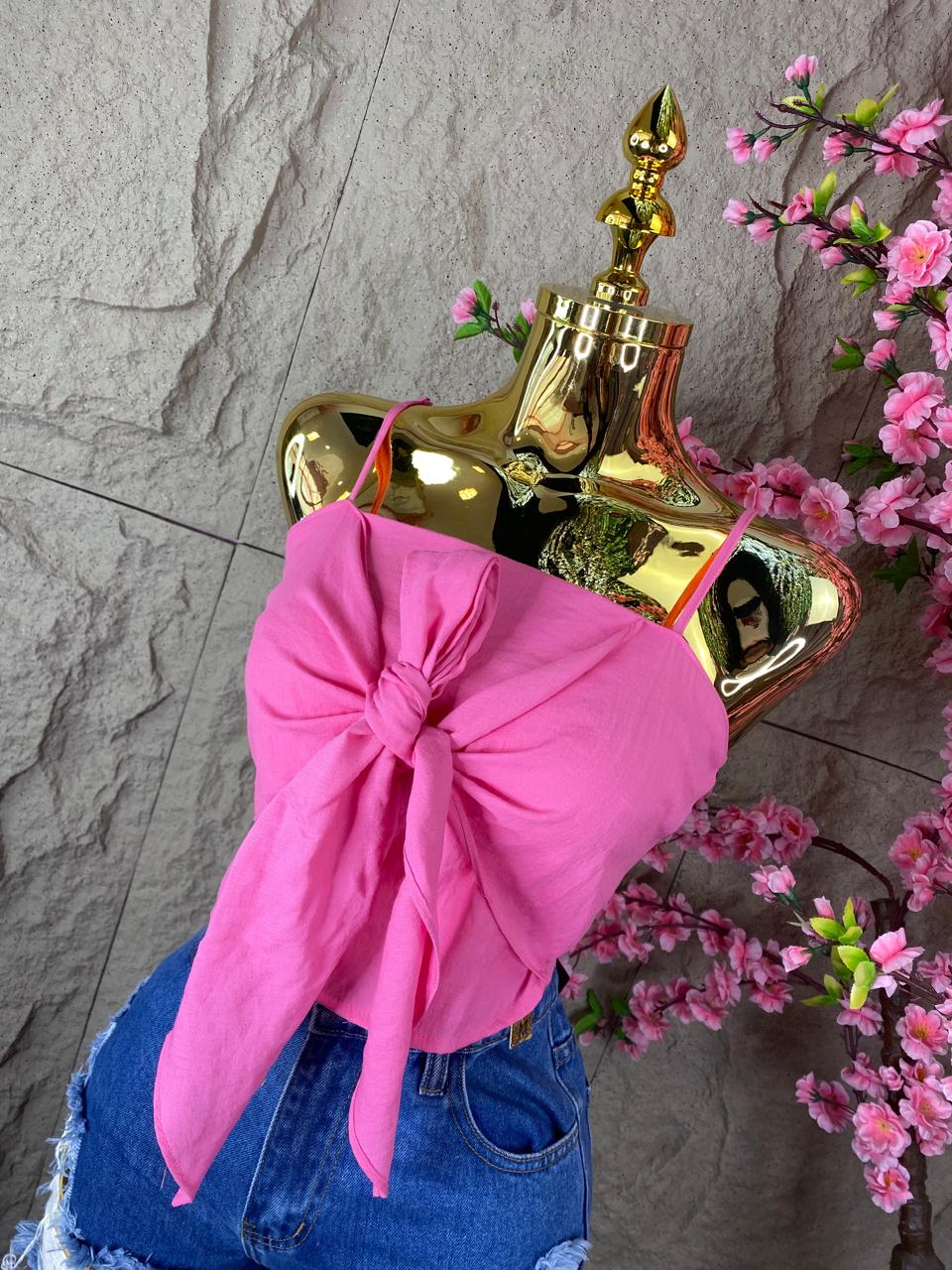 TOP CON TIRANTES MOÑO ROSA