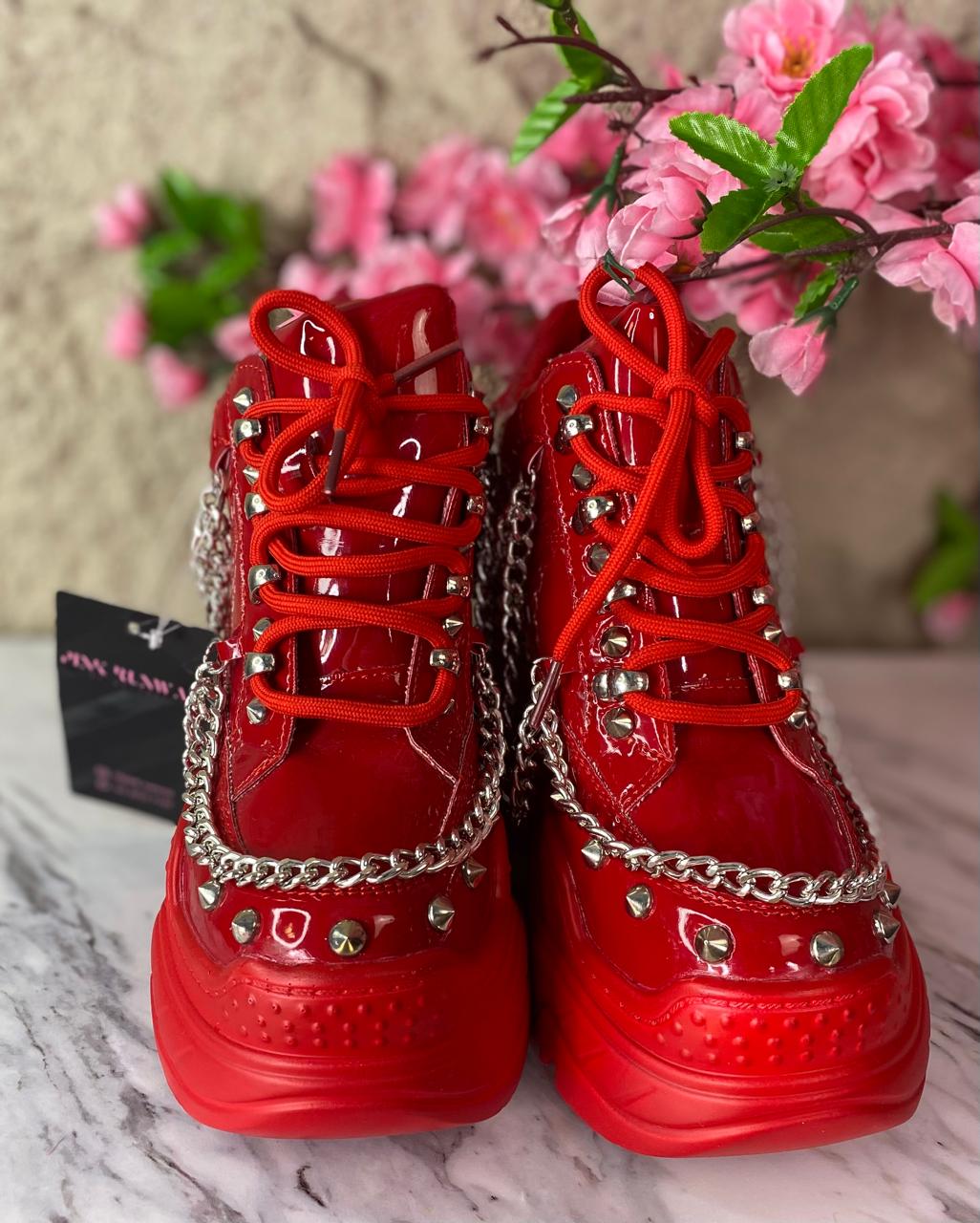TENIS ESTOPEROLES Y CADENAS ROJO