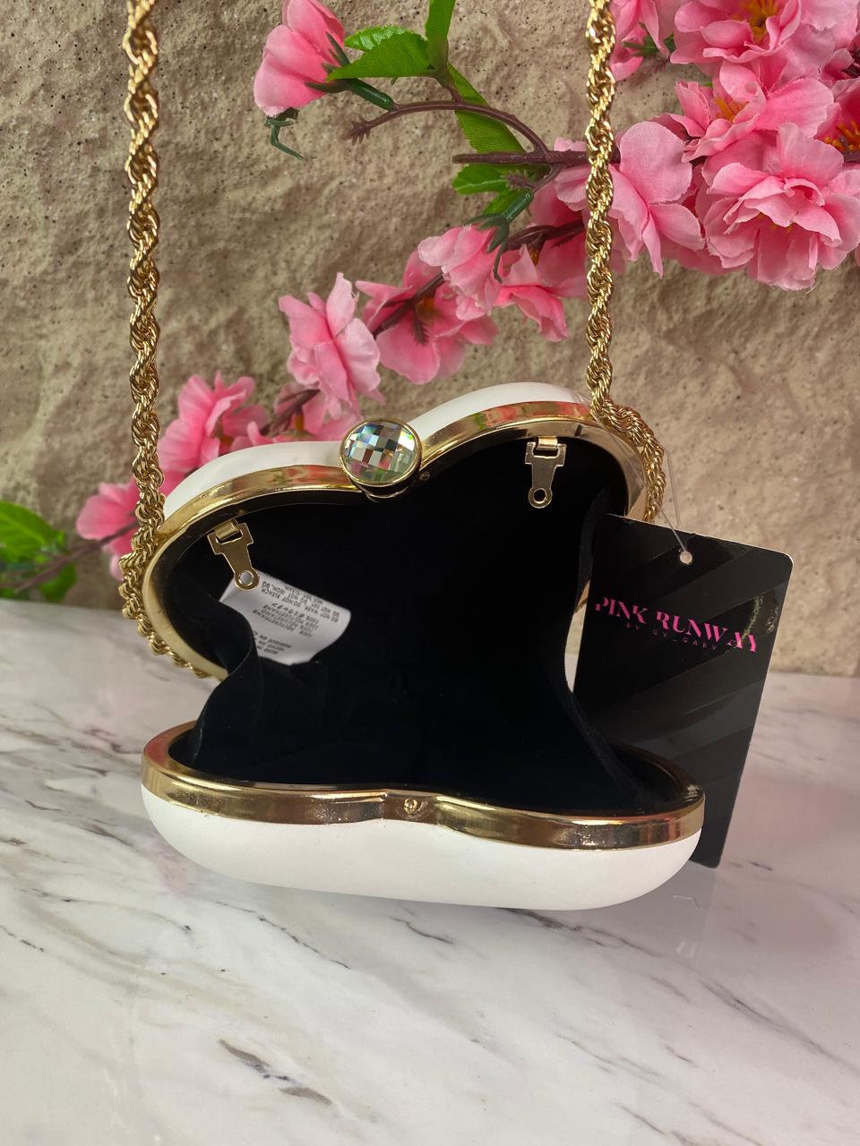BOLSO DE MANO CORAZÓN BLANCO