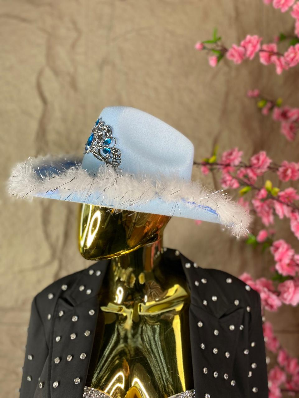 SOMBRERO CON PLUMAS Y APLICACIONES