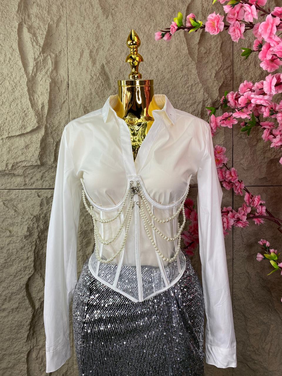 CROP TOP CON TRANSPARENCIAS Y PERLAS BLANCO