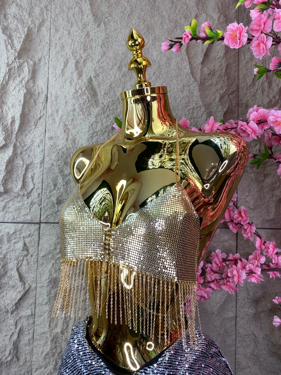 TOP DE SOBREPONER CON FLECOS DORADO