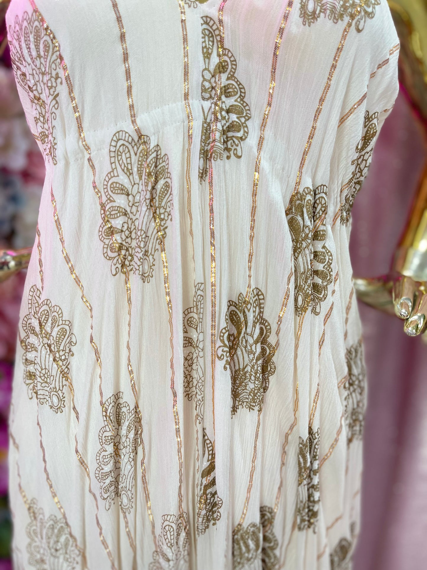 VESTIDO HALTER LINEAS DORADAS