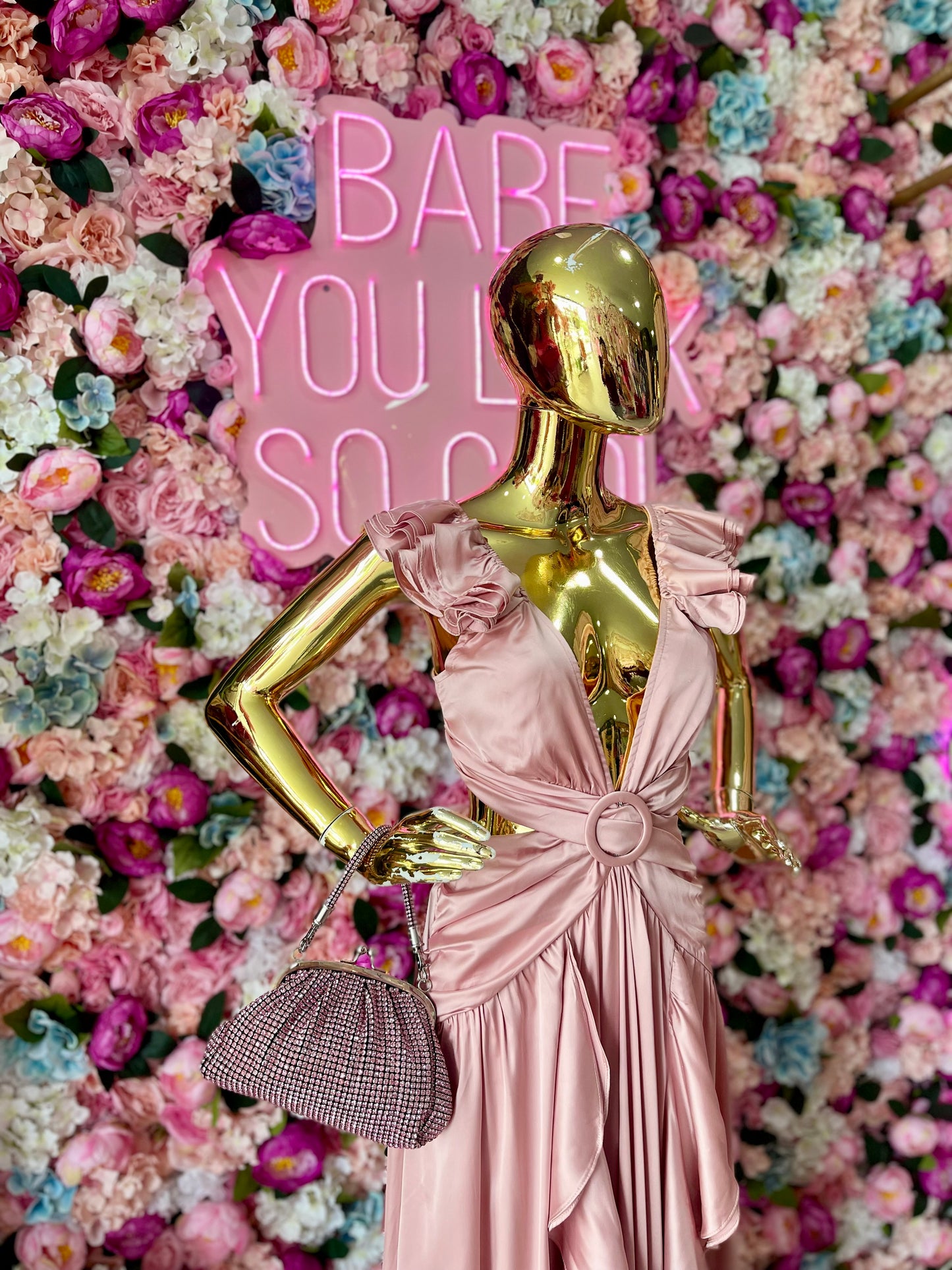 VESTIDO SATINADO ROSA