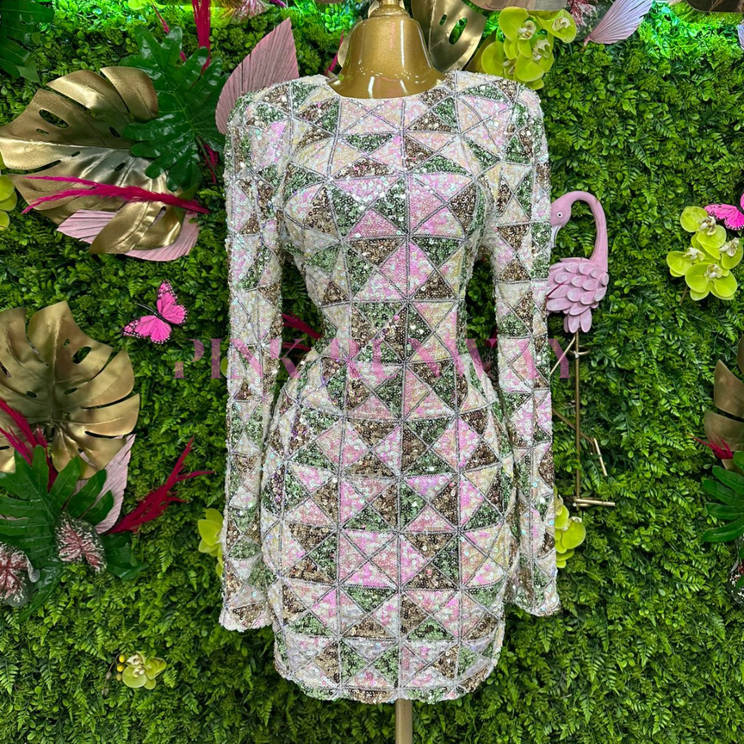 VESTIDO BLANCO Y VERDE DE ROMBOS CON LENTEJUELA