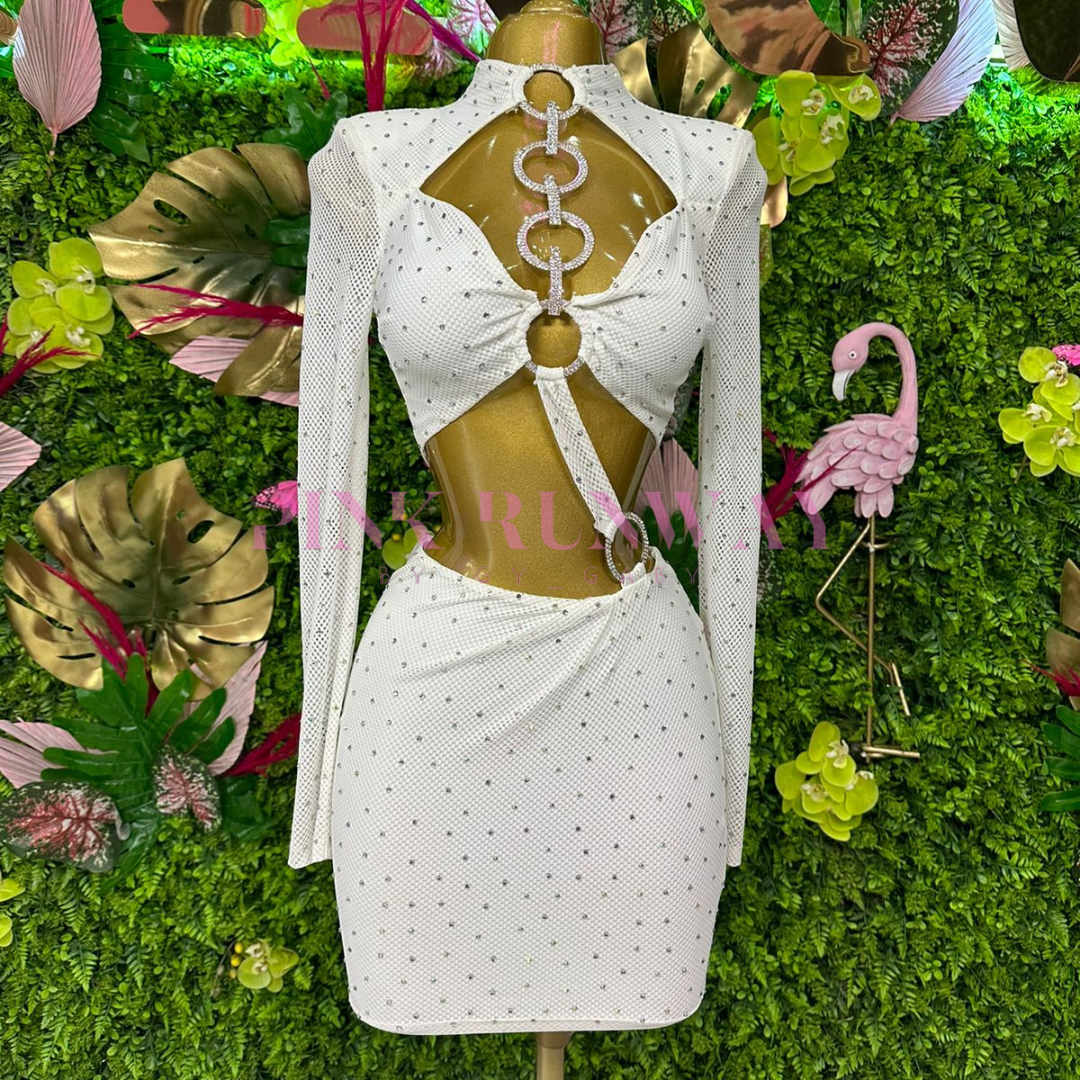 VESTIDO BLANCO DE MALLA CON BRILLOS