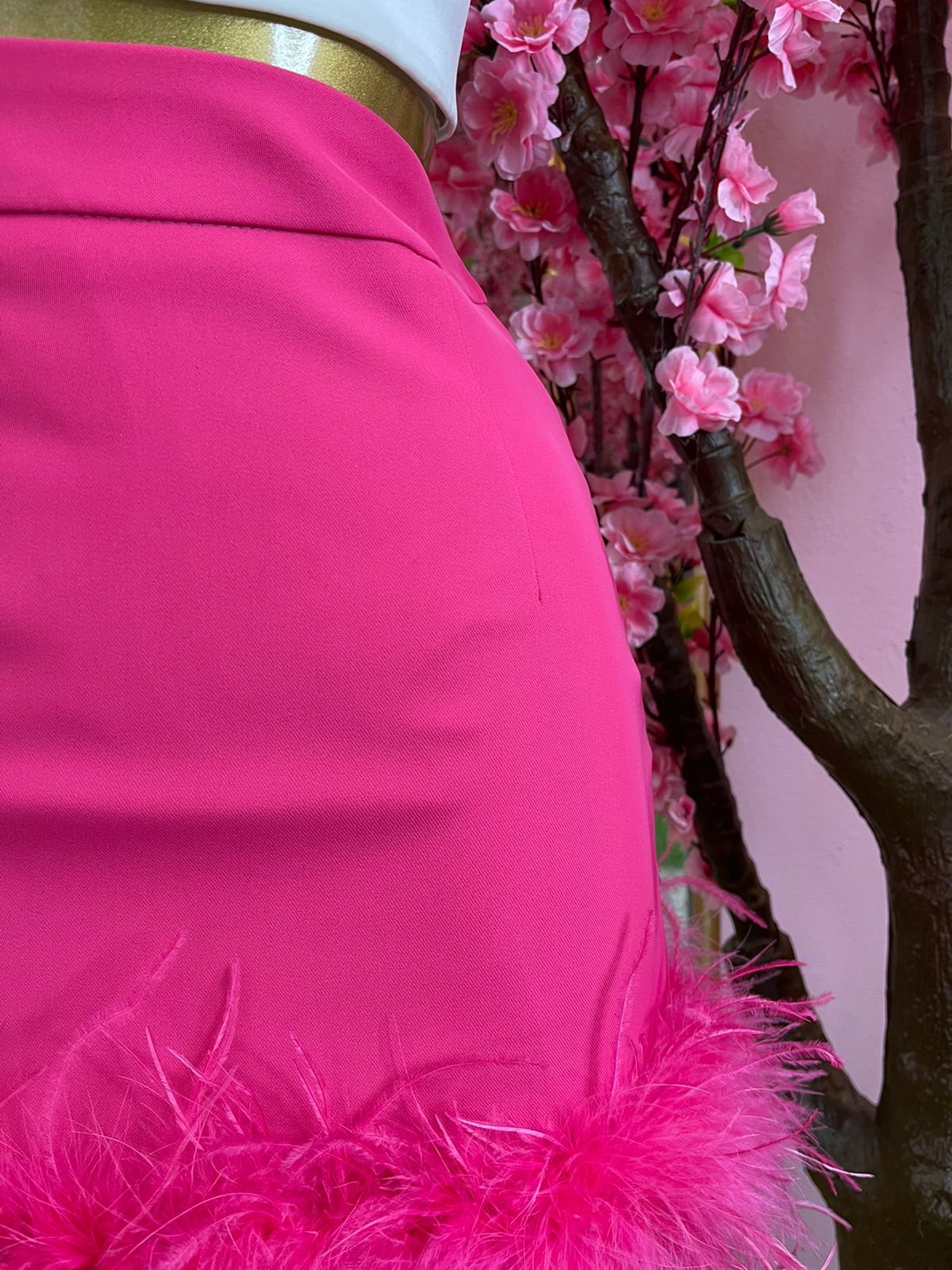 Mini falda con flecos y plumas Fiusha – Fashion Styled