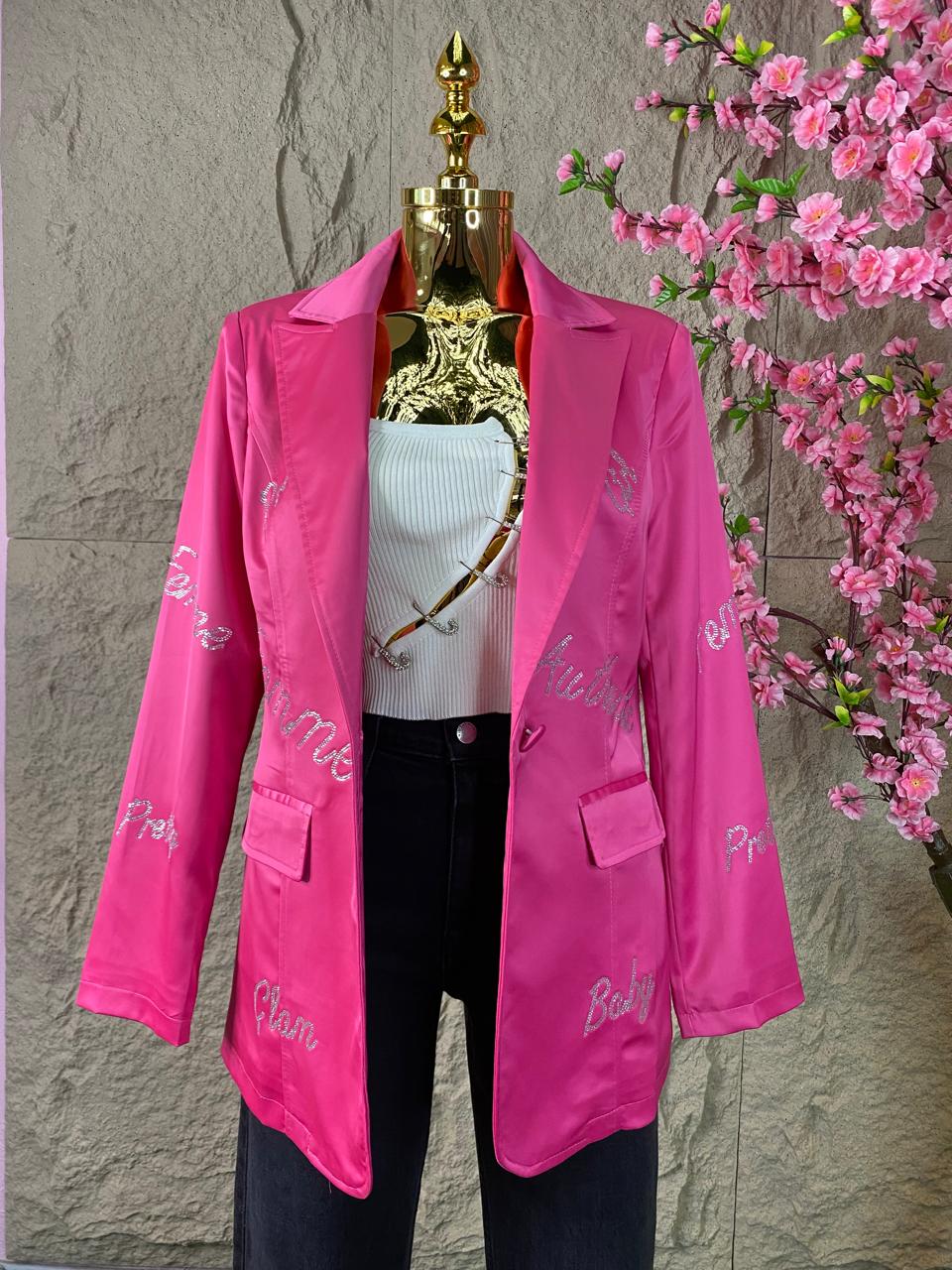 BLAZER CON LETRAS BRILLANTES ROSA