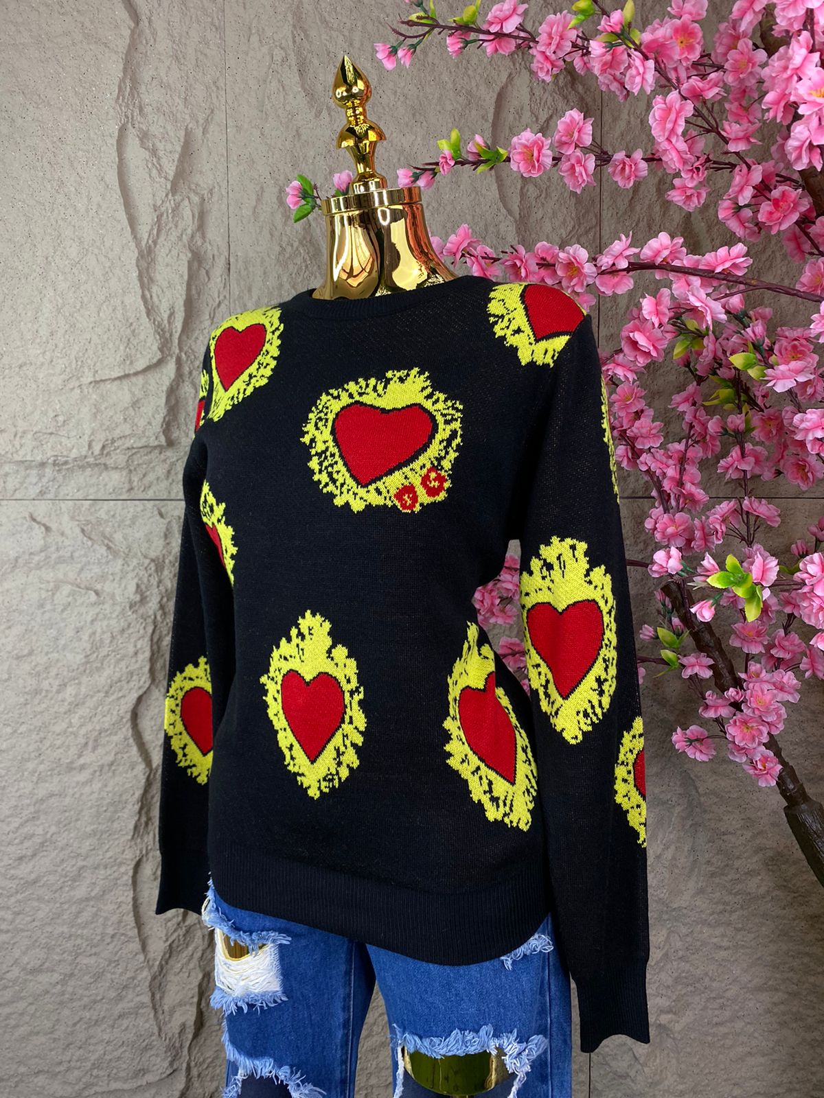 SWEATER CORAZONES ROJOS