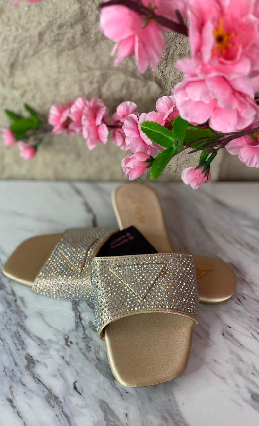 SANDALIA DE BRILLOS TRIANGULO AL FRENTE LILIANA NUDE