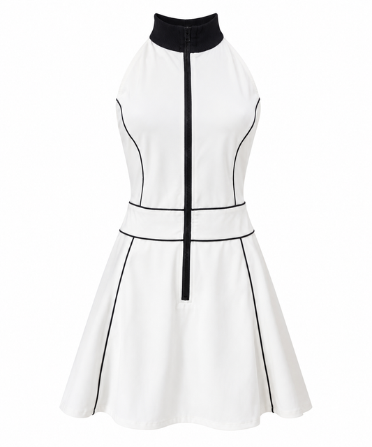 Vestido deportivo blanco sobre fondo blanco
